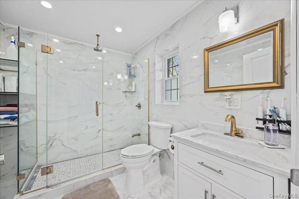 642 Lenore Lane, Elmont, NY 11003