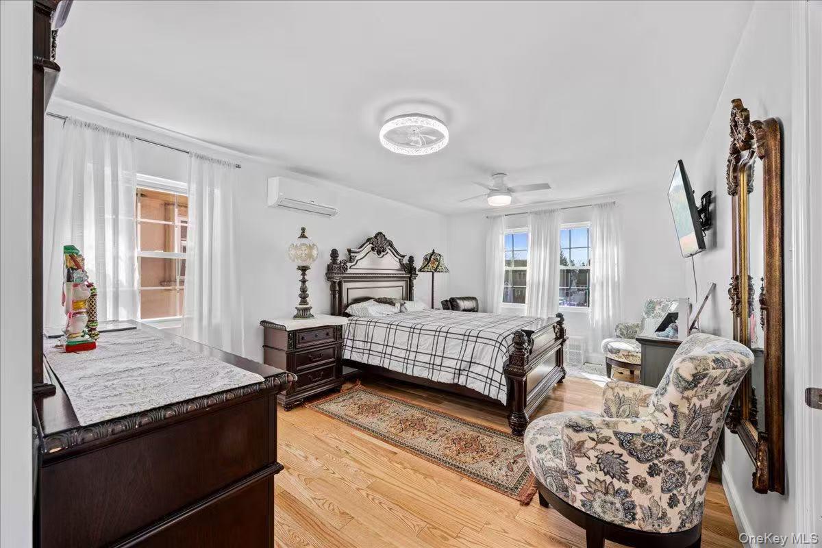 642 Lenore Lane, Elmont, NY 11003