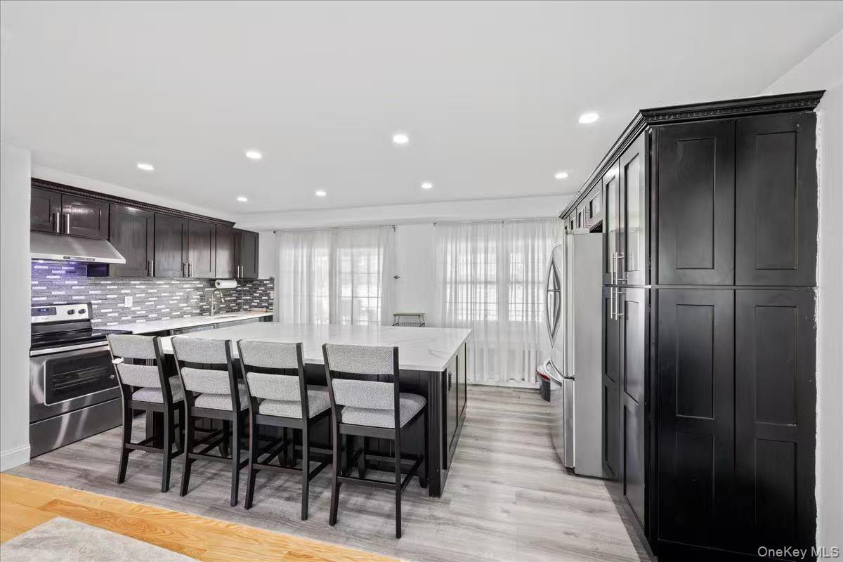 642 Lenore Lane, Elmont, NY 11003