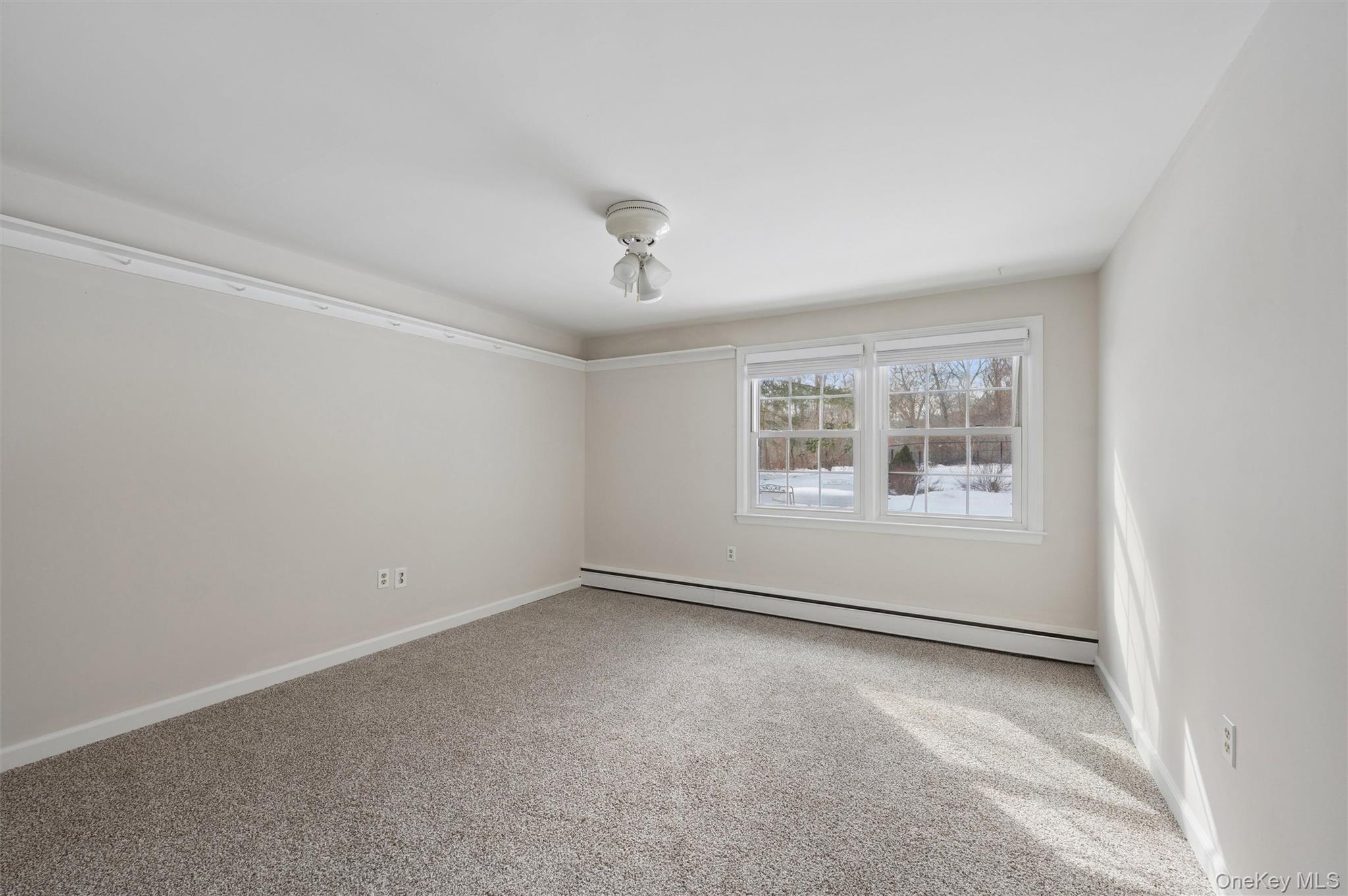 29 Squiretown Road # D, Hampton Bays, NY 11946