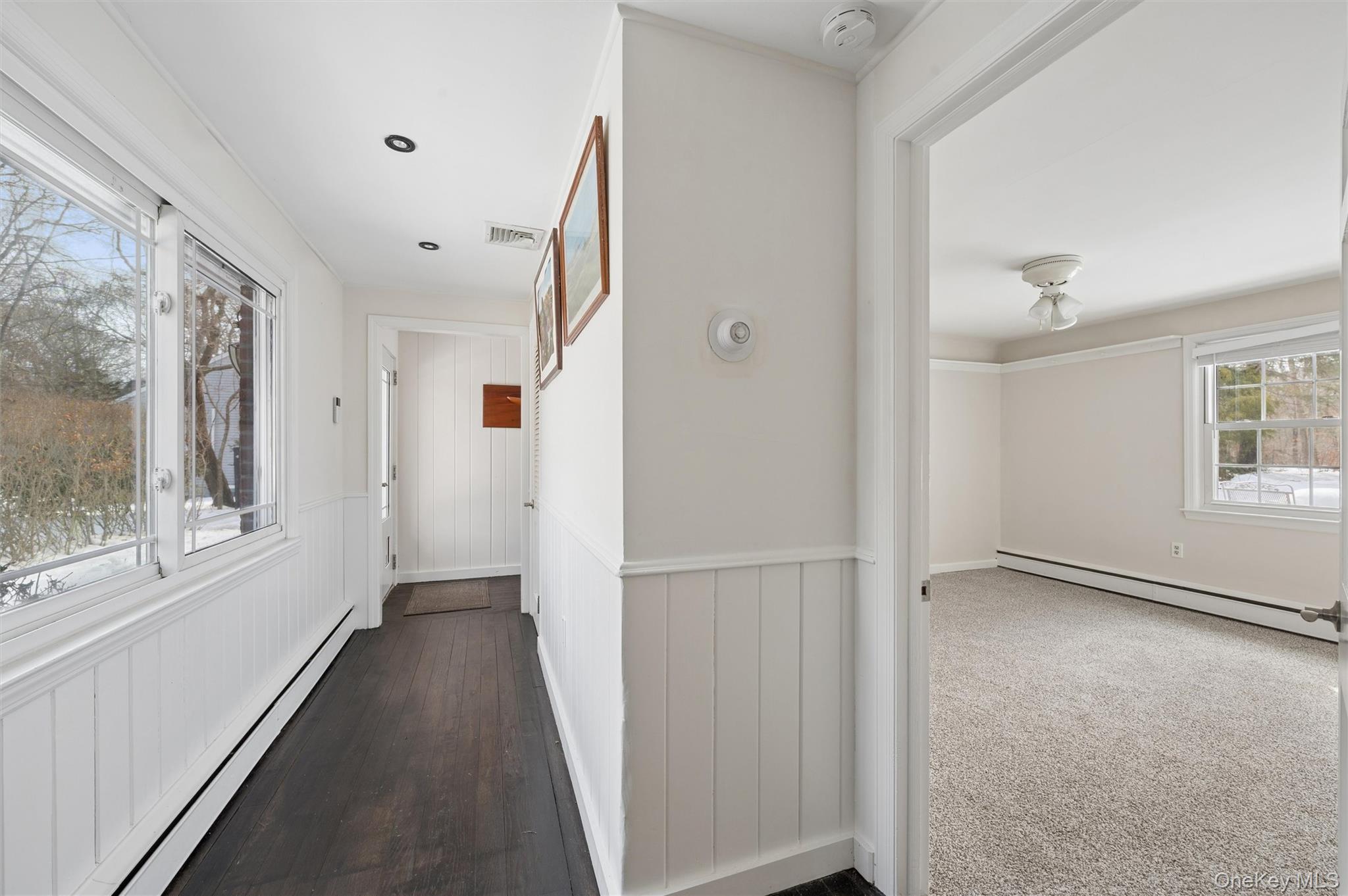 29 Squiretown Road # D, Hampton Bays, NY 11946