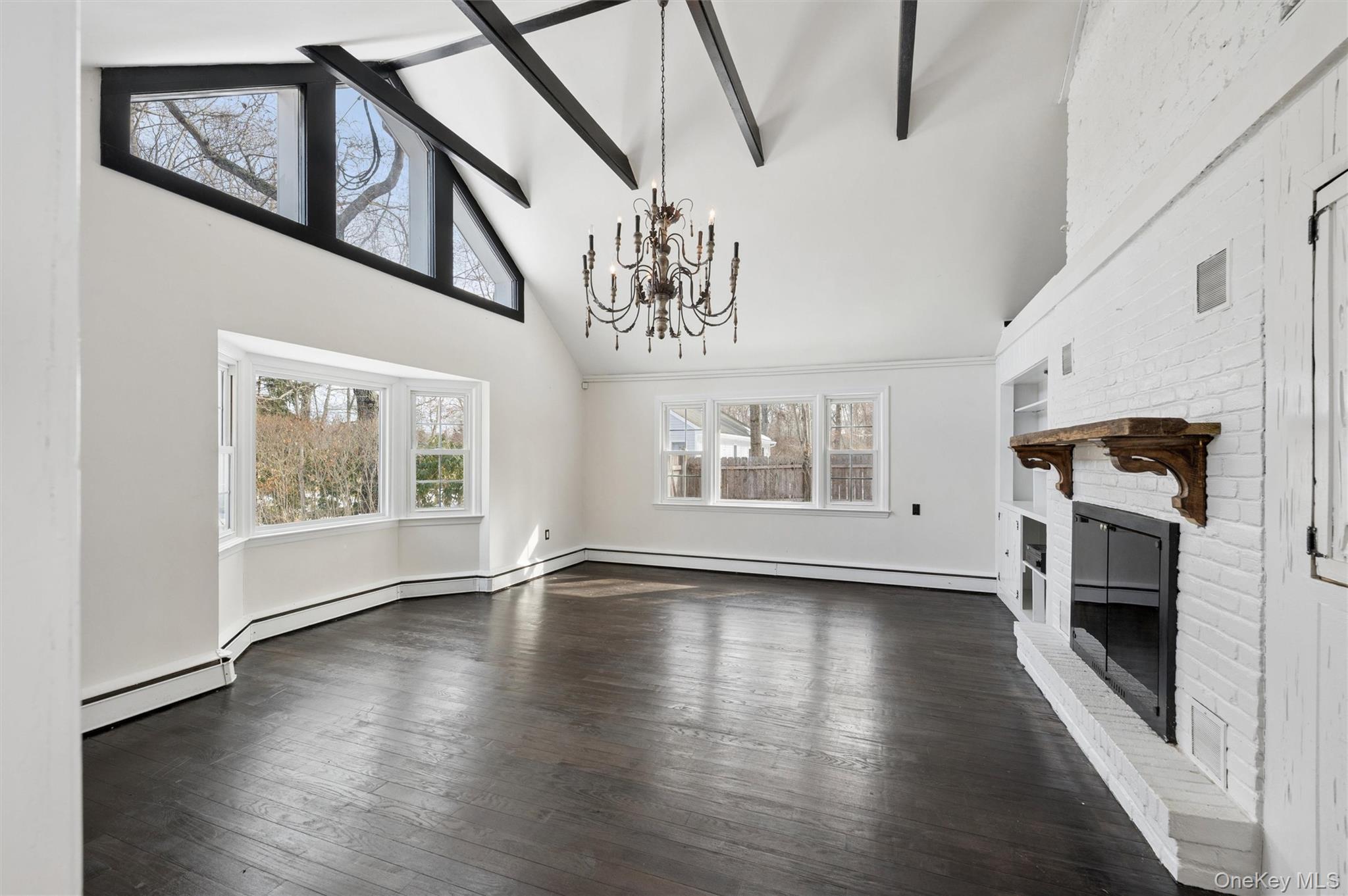 29 Squiretown Road # D, Hampton Bays, NY 11946