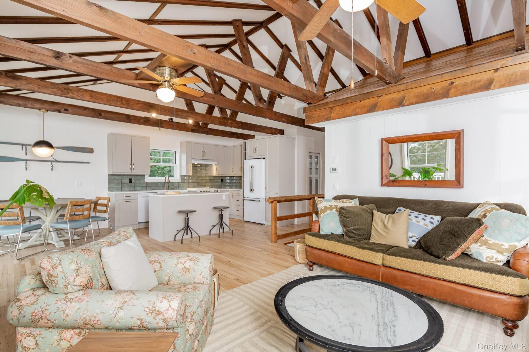 9 Helens Lane, Southampton, NY 11968