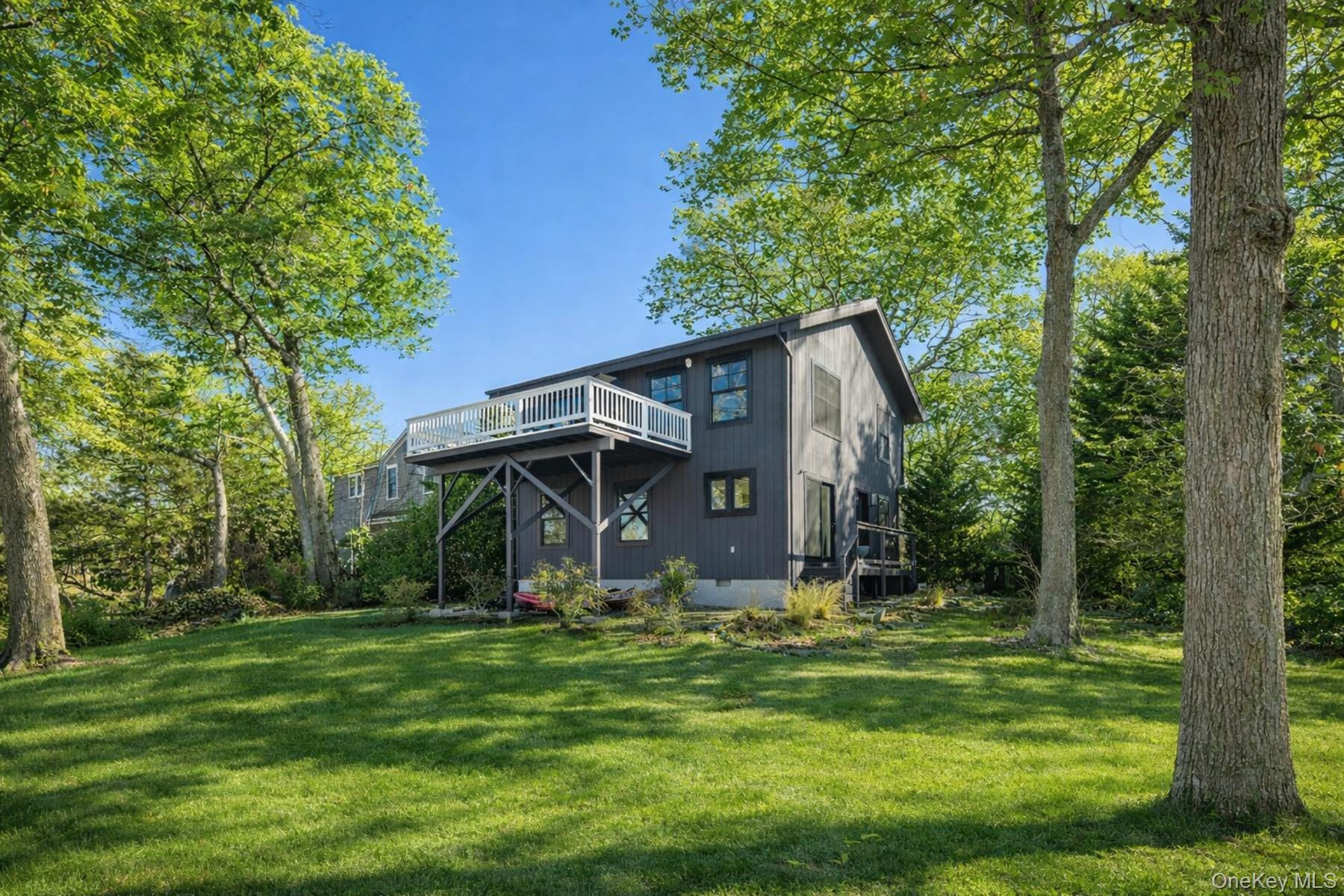 9 Helens Lane, Southampton, NY 11968