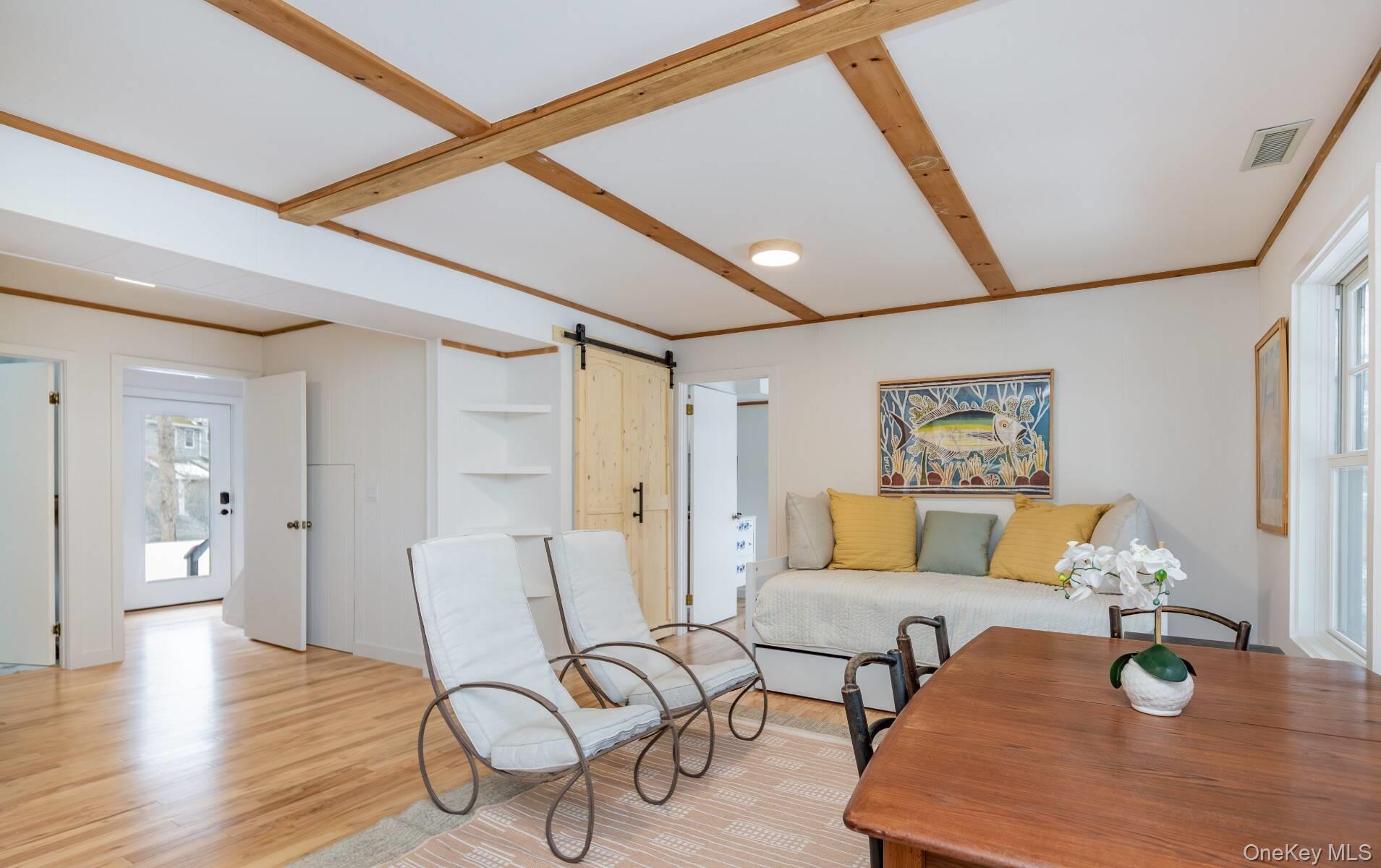 9 Helens Lane, Southampton, NY 11968