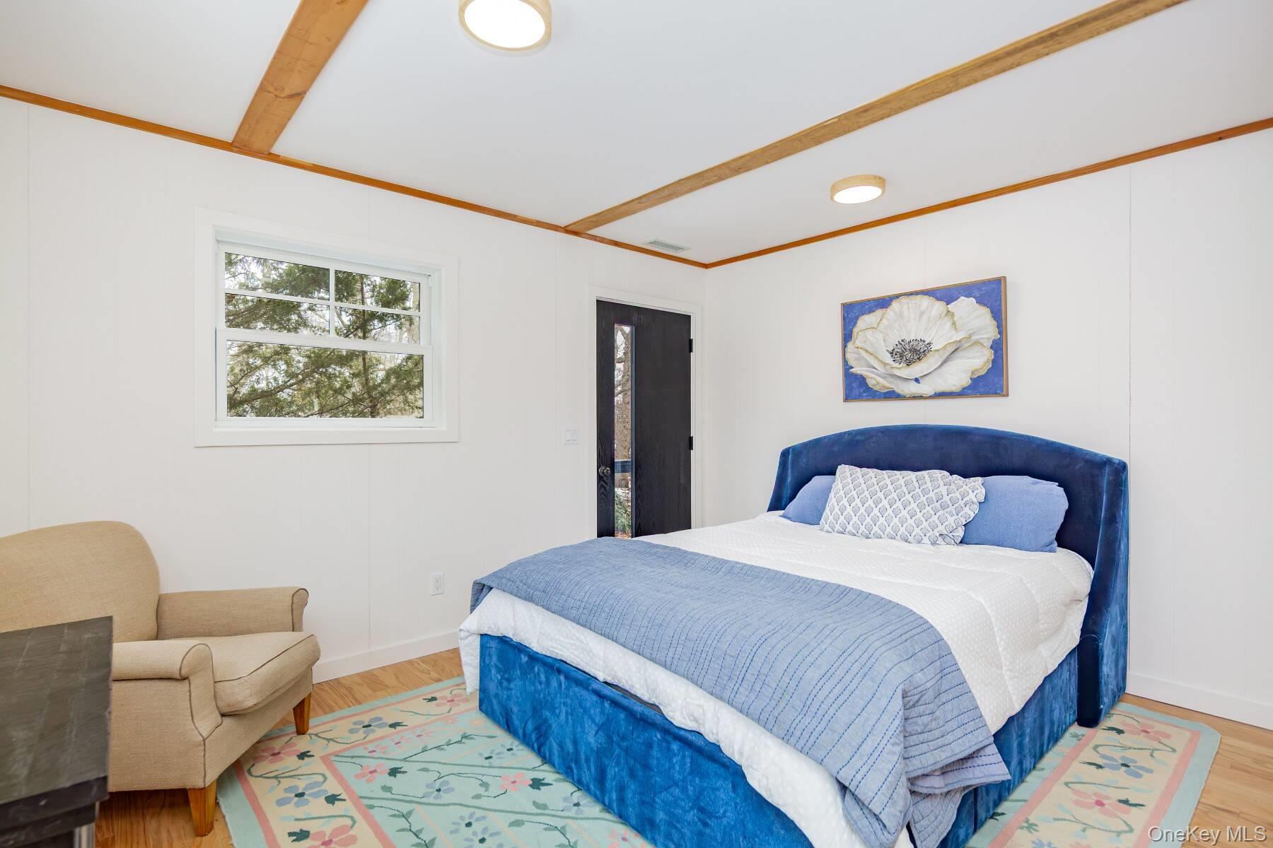 9 Helens Lane, Southampton, NY 11968