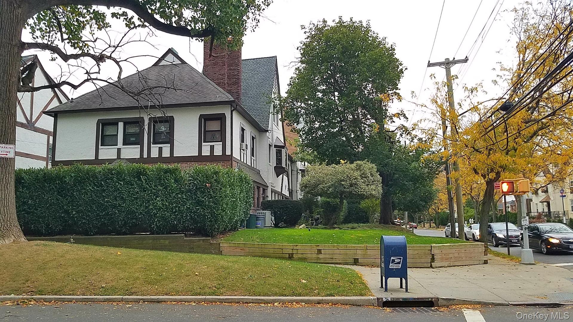 2901 Bell Boulevard, Bayside, NY 11360