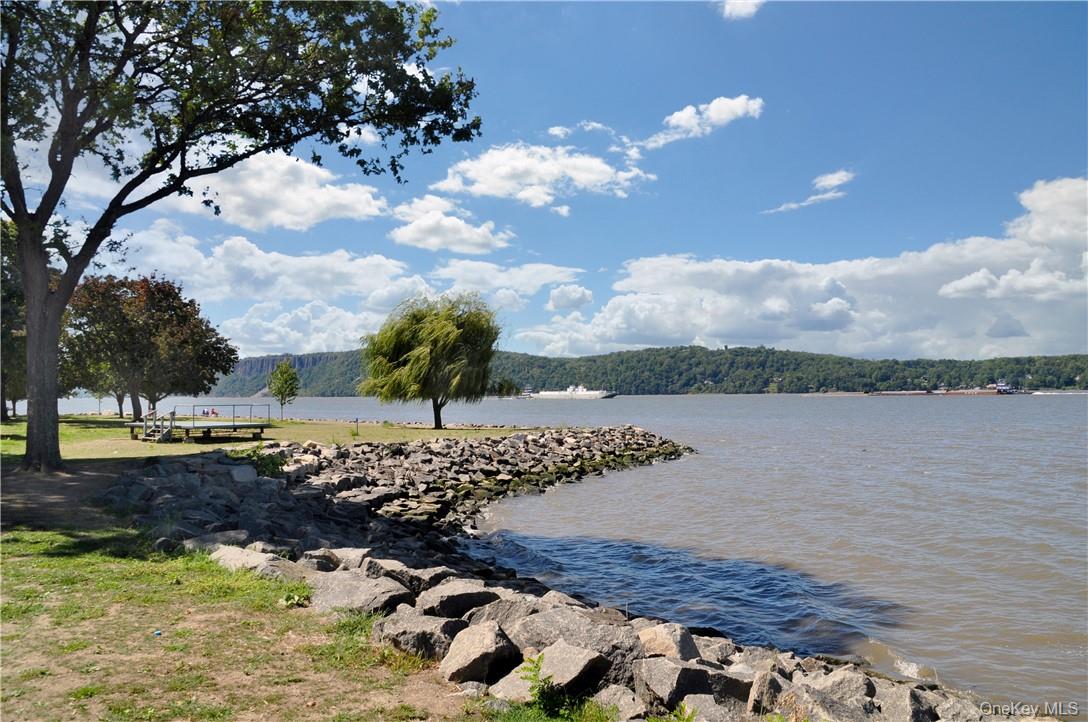 86 Main Street # 3, Dobbs Ferry, NY 10522