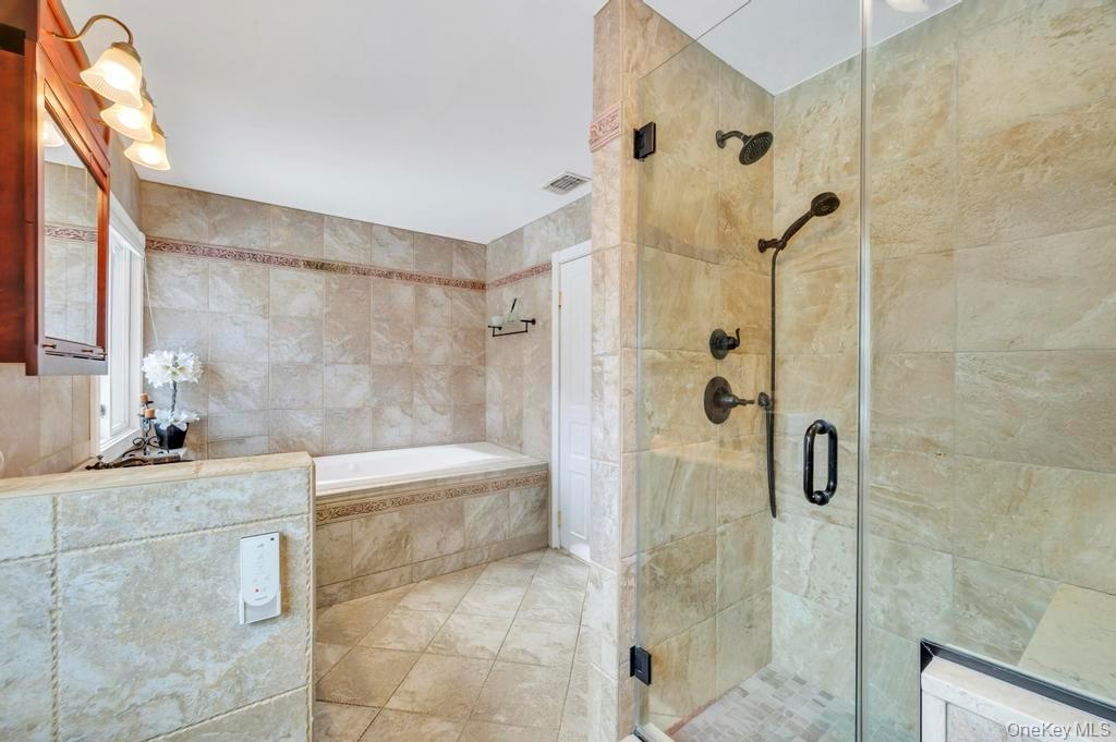 4 Long Meadow Road, Commack, NY 11725