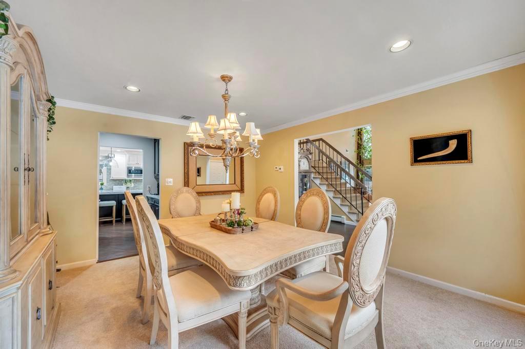 4 Long Meadow Road, Commack, NY 11725