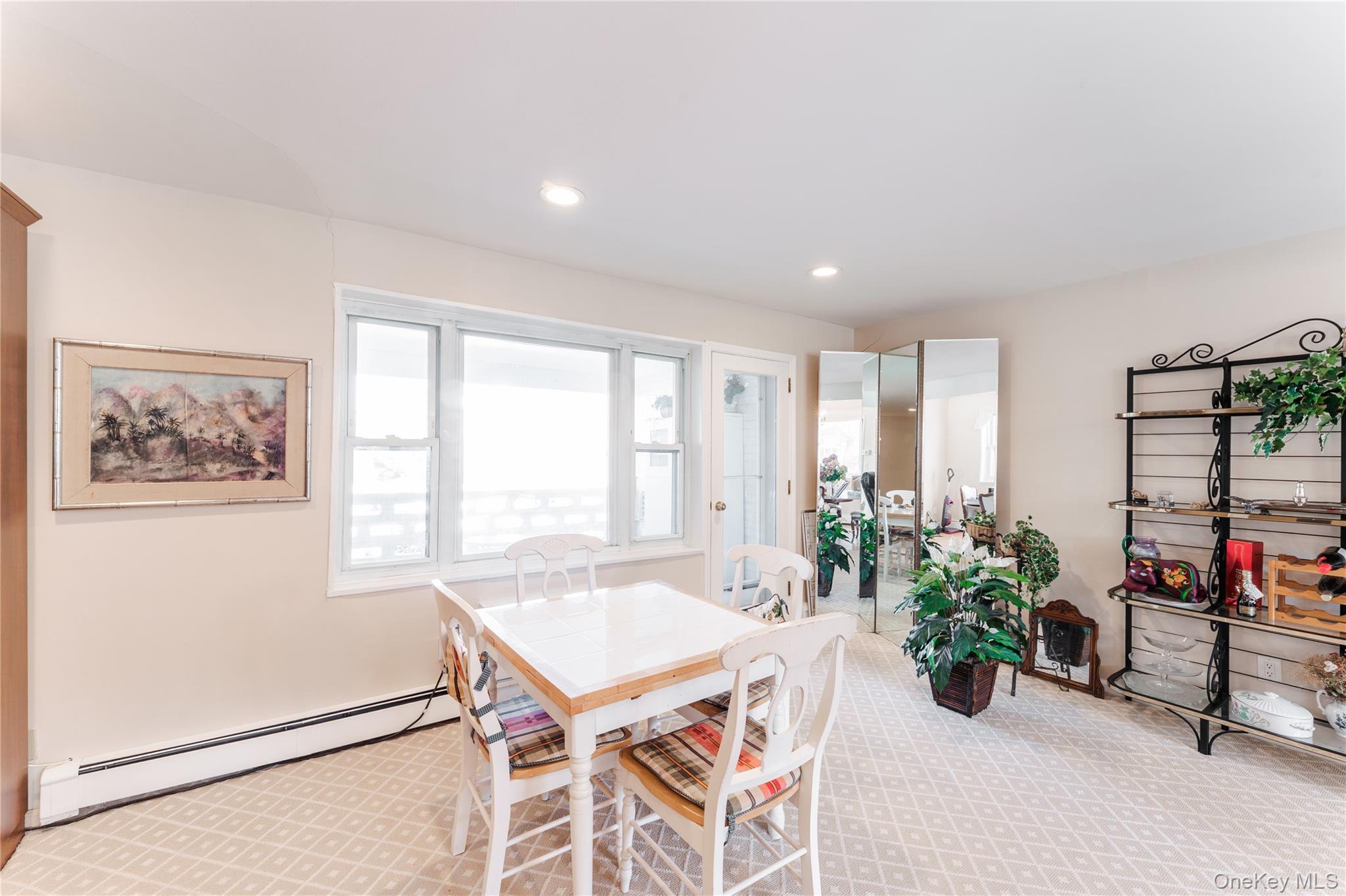 200 South Middle Neck Road # F6, Great Neck, NY 11021