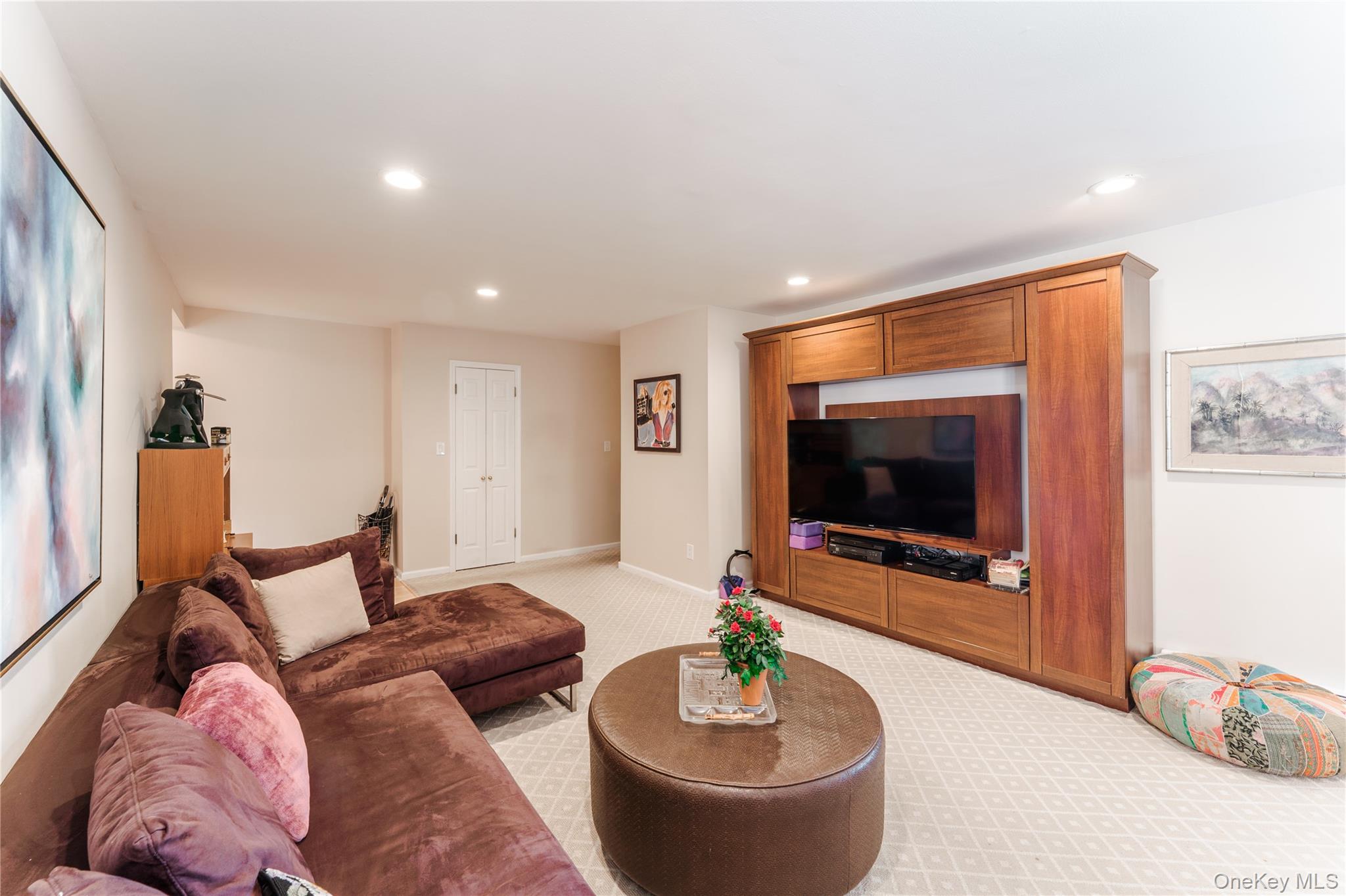 200 South Middle Neck Road # F6, Great Neck, NY 11021