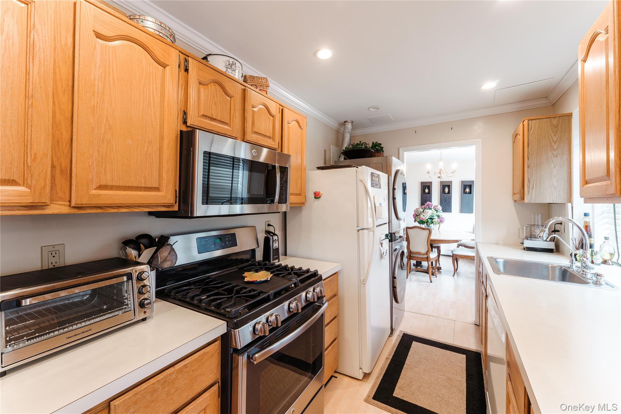 200 South Middle Neck Road # F6, Great Neck, NY 11021