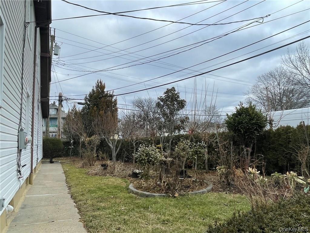 56 Stephenson Boulevard, New Rochelle, NY 10801