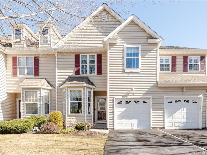 29 Snowdance Lane, Nesconset, NY 11767