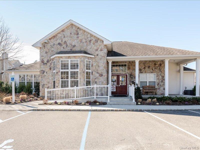 29 Snowdance Lane, Nesconset, NY 11767