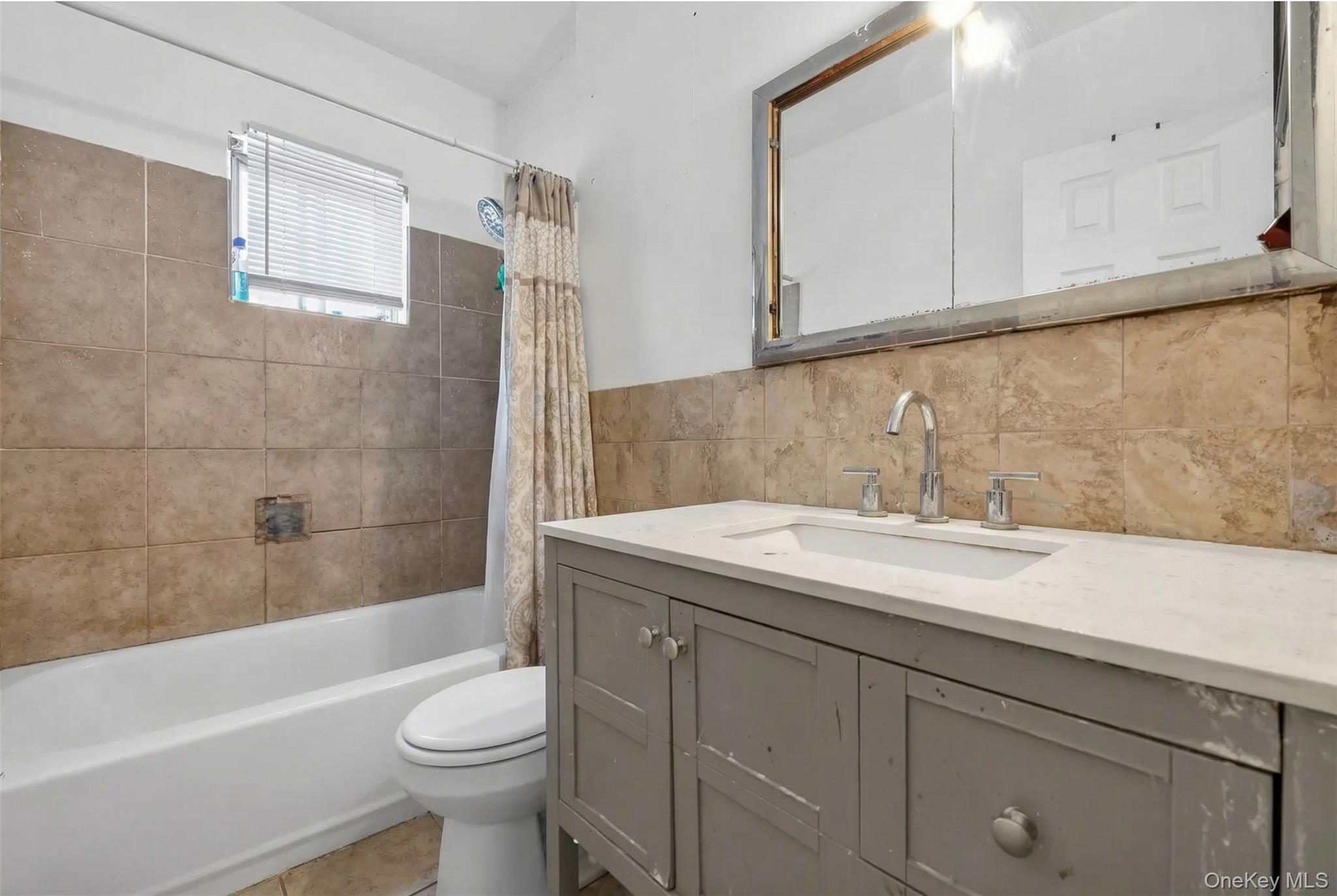 1043 Hendrix Street, Brooklyn, NY 11207