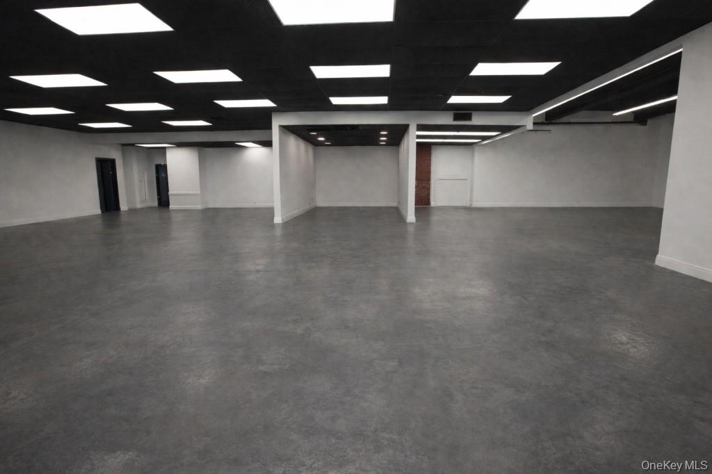 207 Lawrence Avenue, Inwood, NY 11096