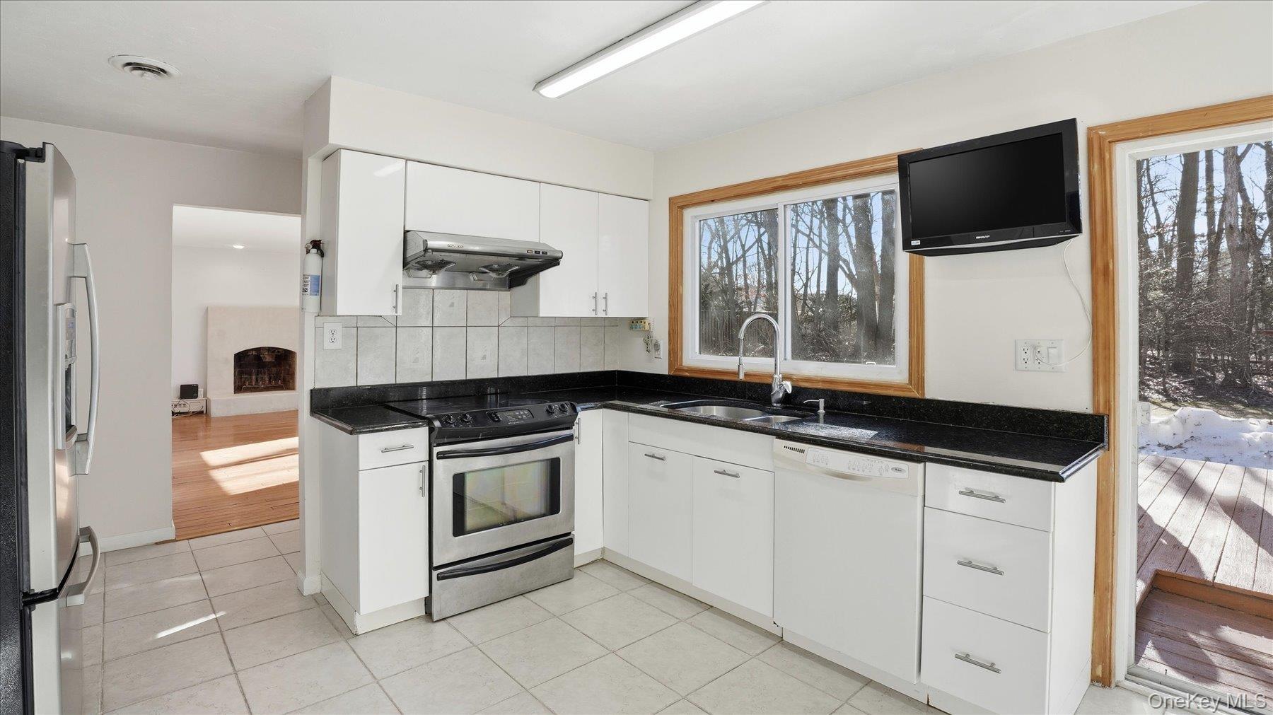 63 Patricia Lane, South Setauket, NY 11720