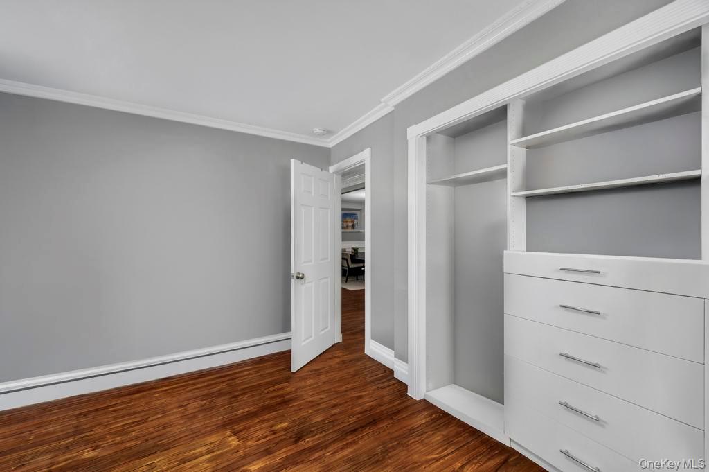 54 Abbot Lane, Hicksville, NY 11801