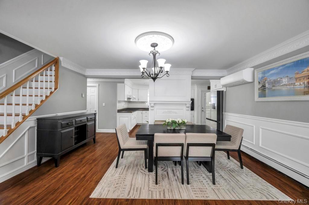 54 Abbot Lane, Hicksville, NY 11801