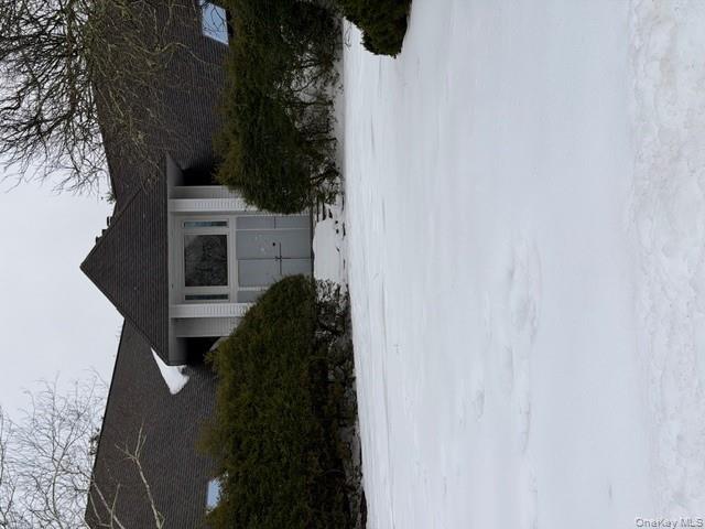 19 Abets Creek Path, East Patchogue, NY 11772