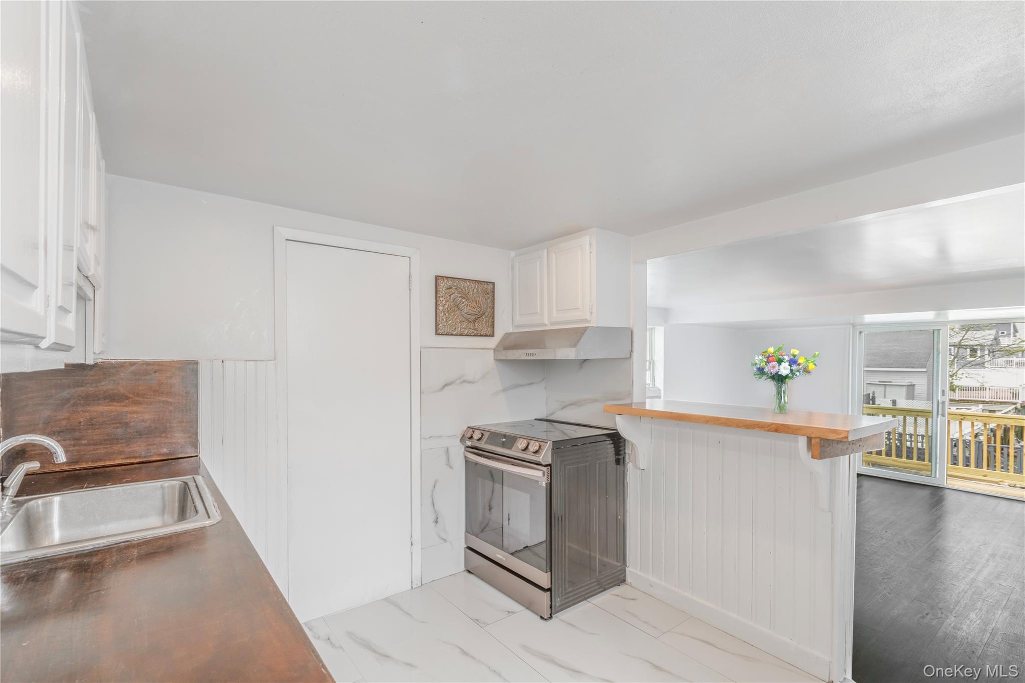 14-11 Cross Bay Boulevard, Broad Channel, NY 11693