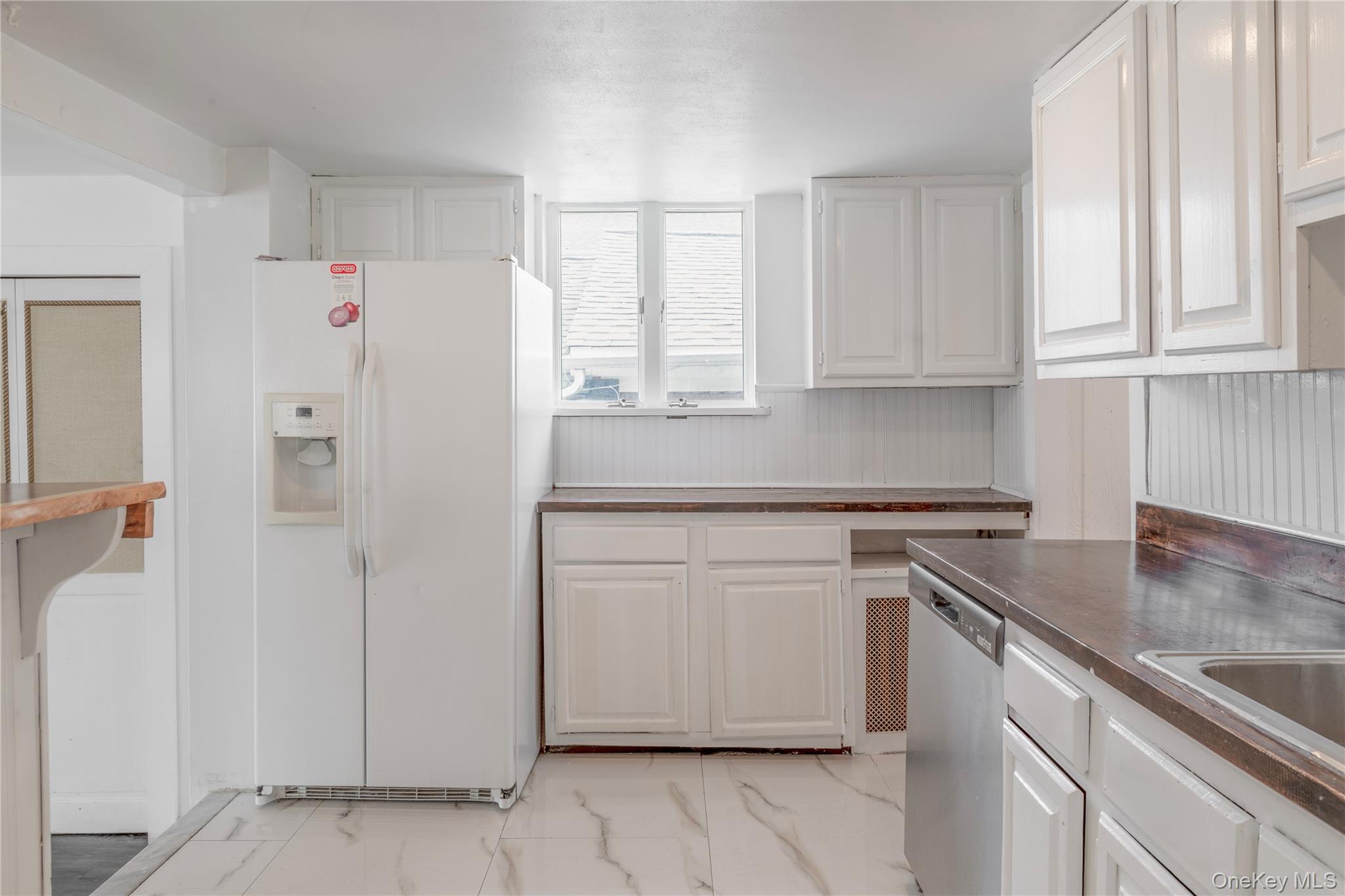 14-11 Cross Bay Boulevard, Broad Channel, NY 11693