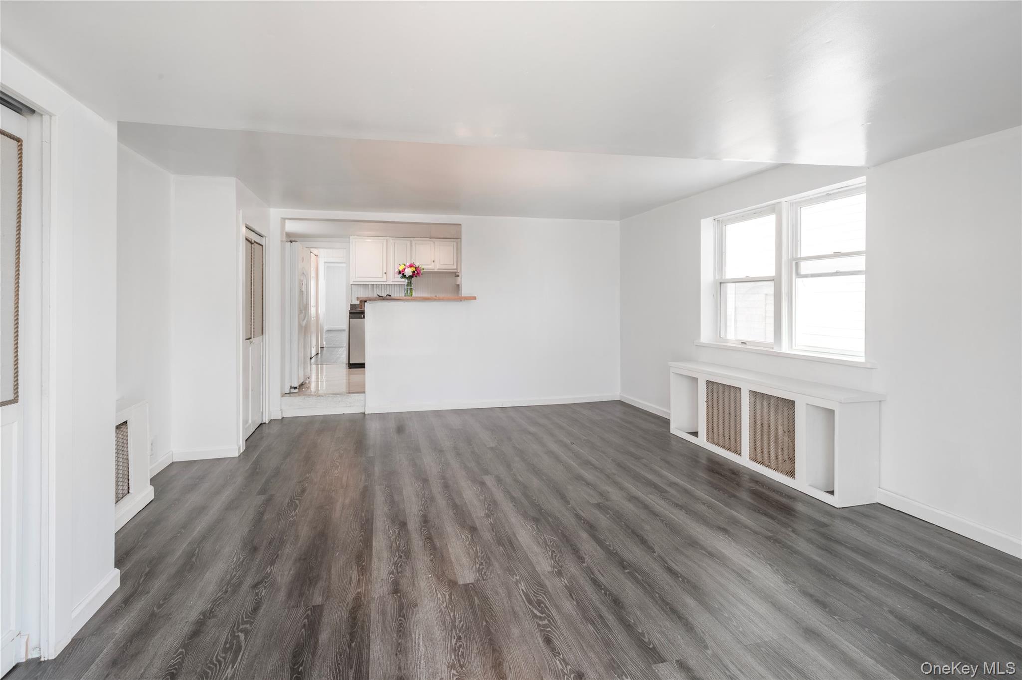 14-11 Cross Bay Boulevard, Broad Channel, NY 11693