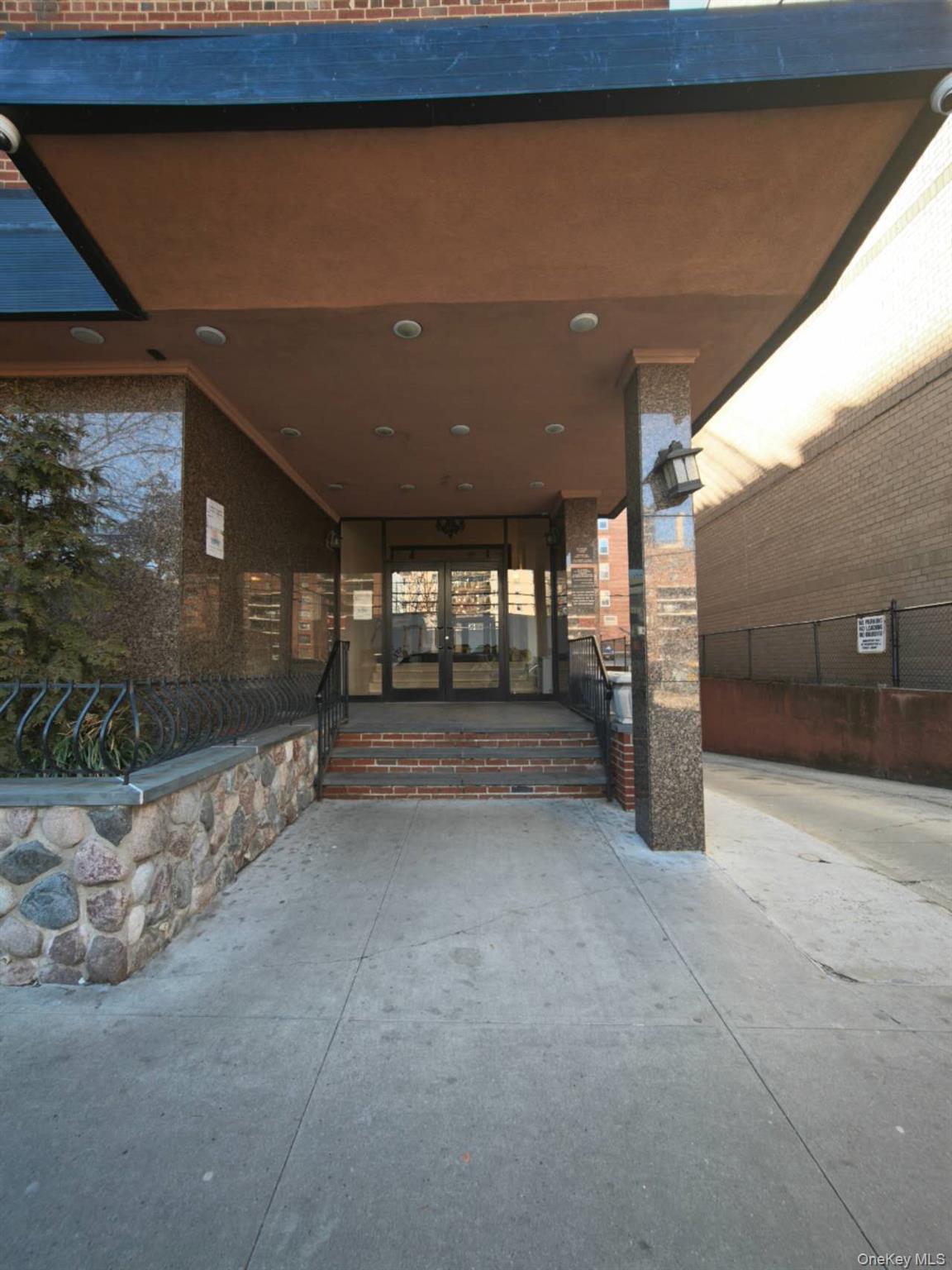 134-54 Maple Avenue # 2W, Flushing, NY 11355