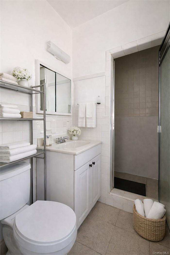 134-54 Maple Avenue # 2W, Flushing, NY 11355