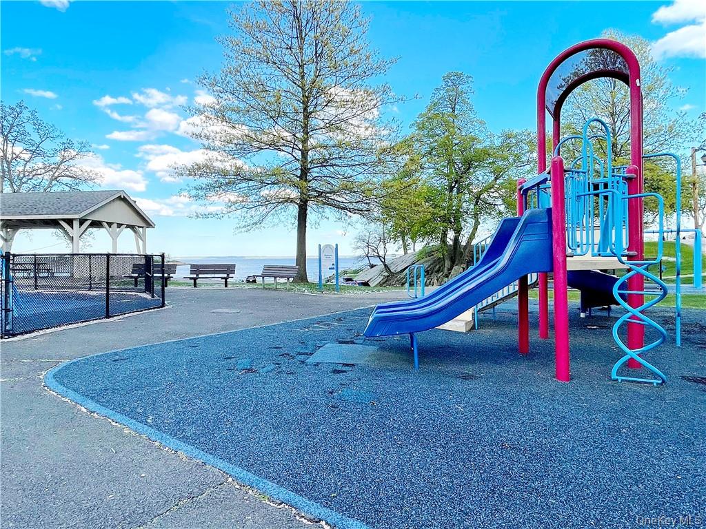 40 Davenport Avenue # 2N, New Rochelle, NY 10805