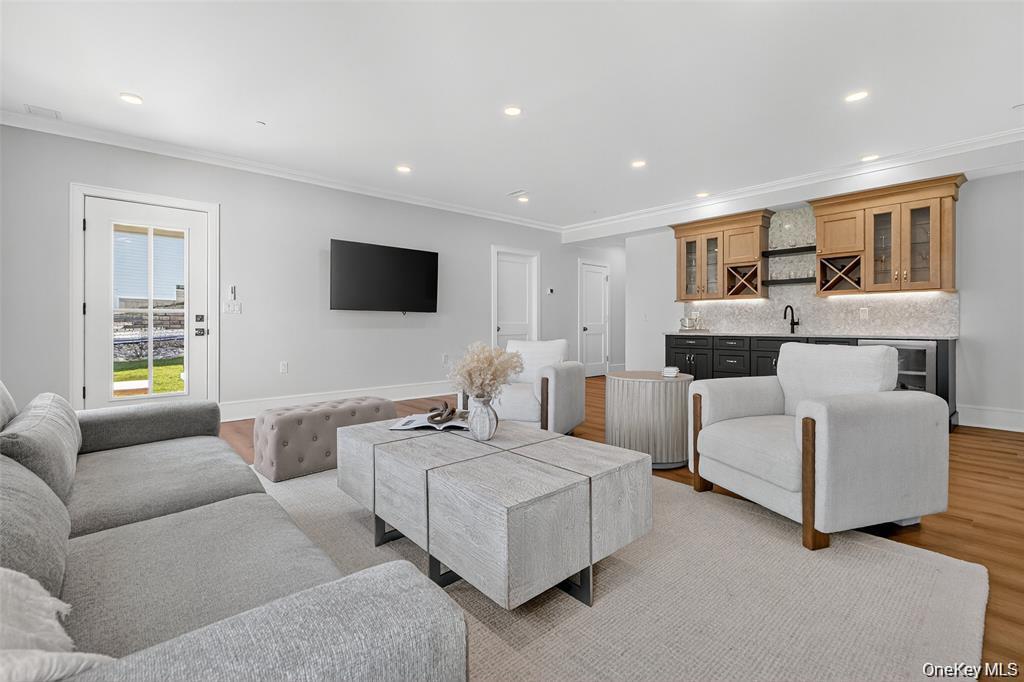 1834 Soundview Court, Yorktown Heights, NY 10598