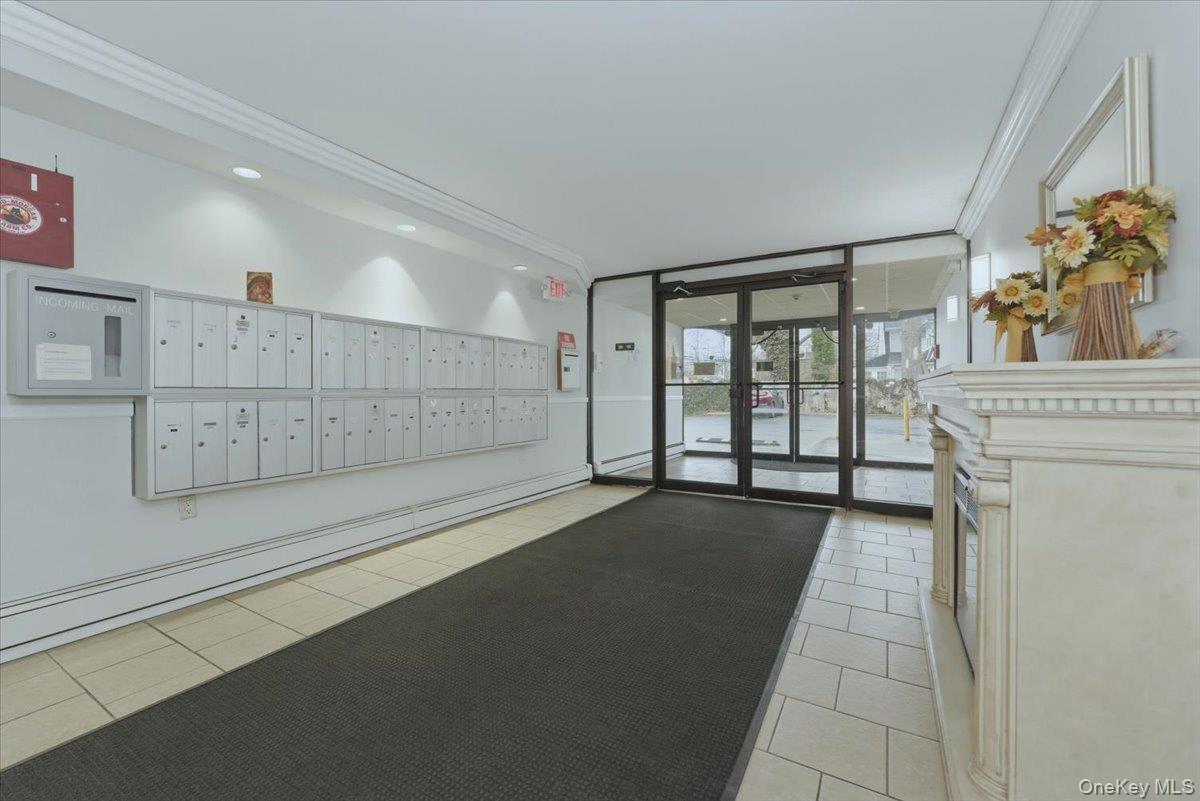 222 Smith Street # 2E, Freeport, NY 11520