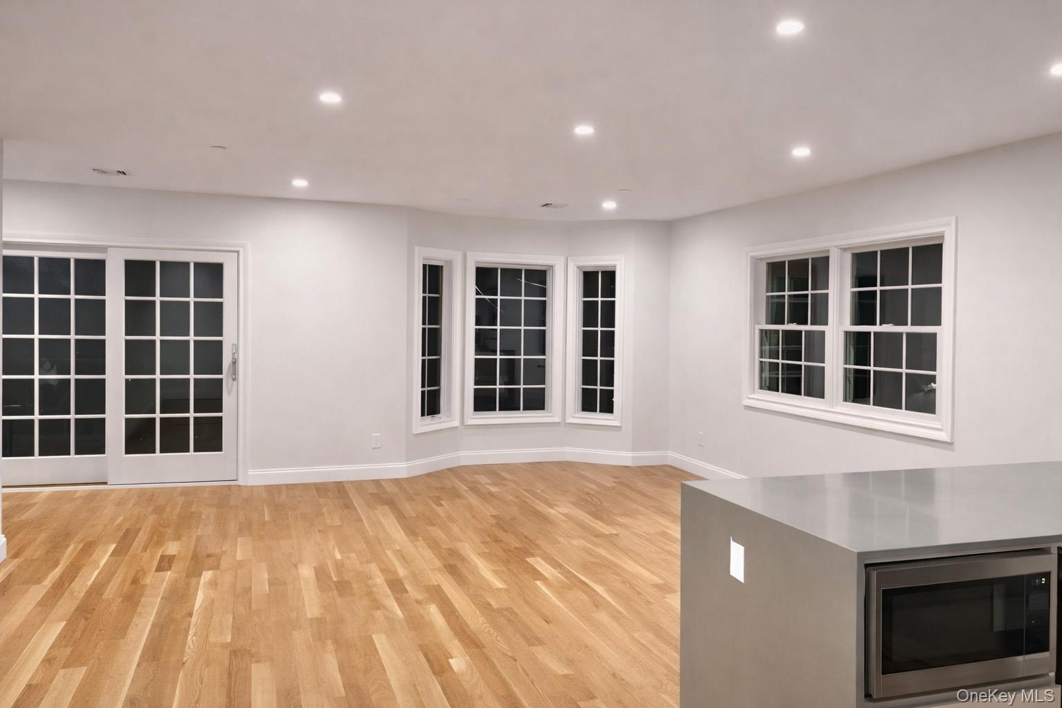 15121 17th Avenue, Whitestone, NY 11357