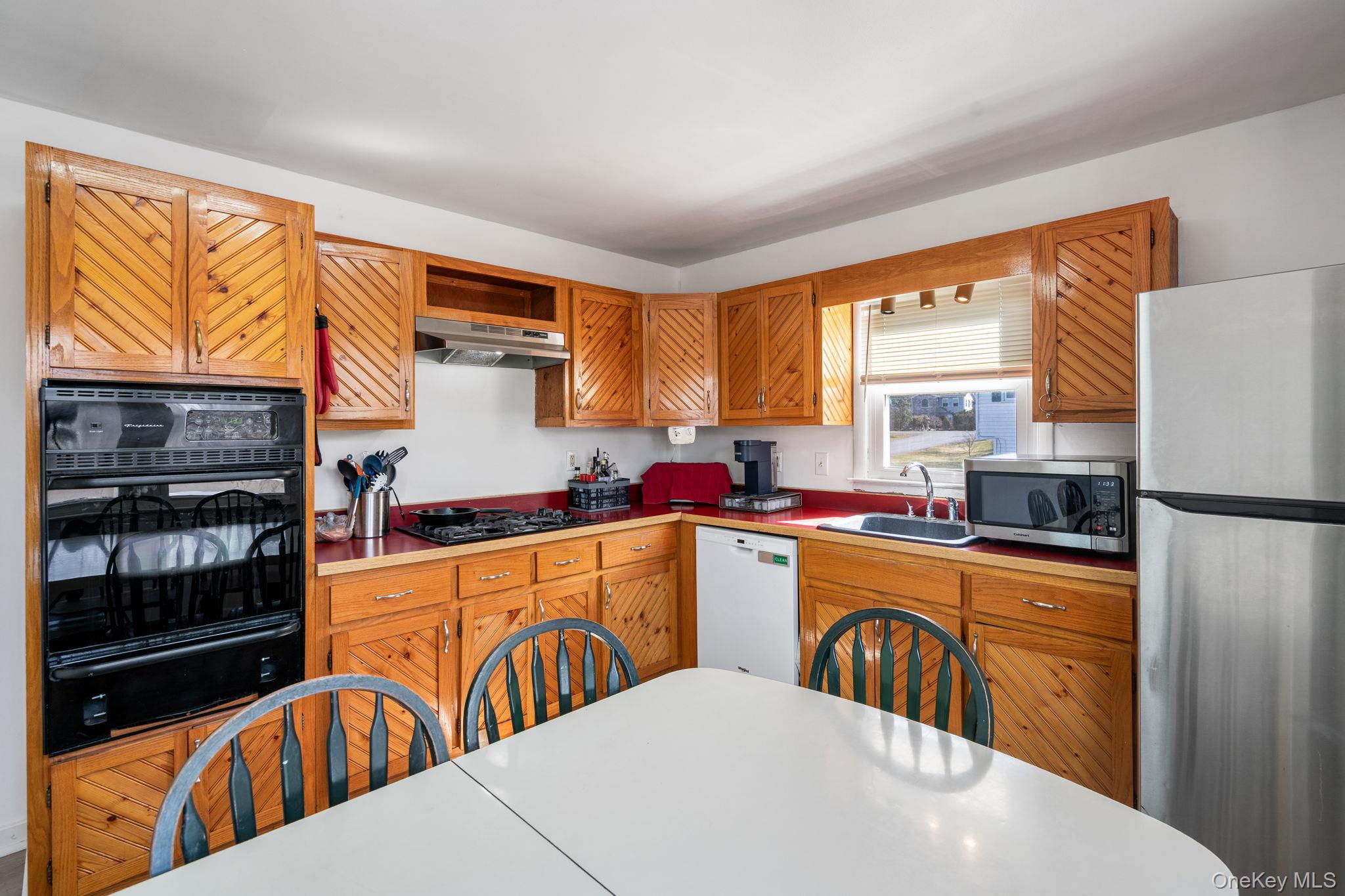 48 Loch Lomond Lane, Middletown, NY 10941