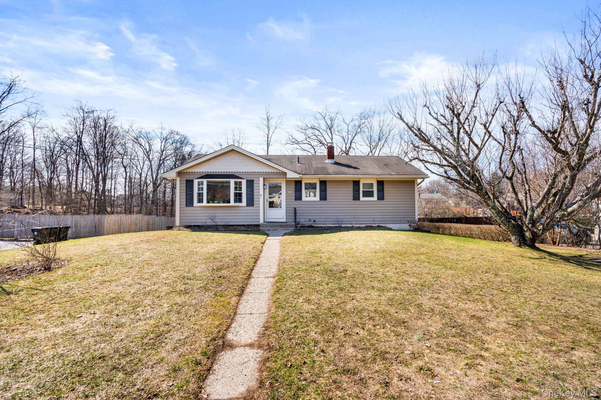 48 Loch Lomond Lane, Middletown, NY 10941