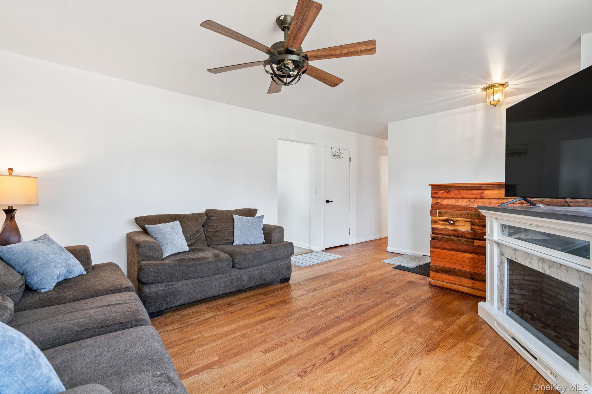 48 Loch Lomond Lane, Middletown, NY 10941