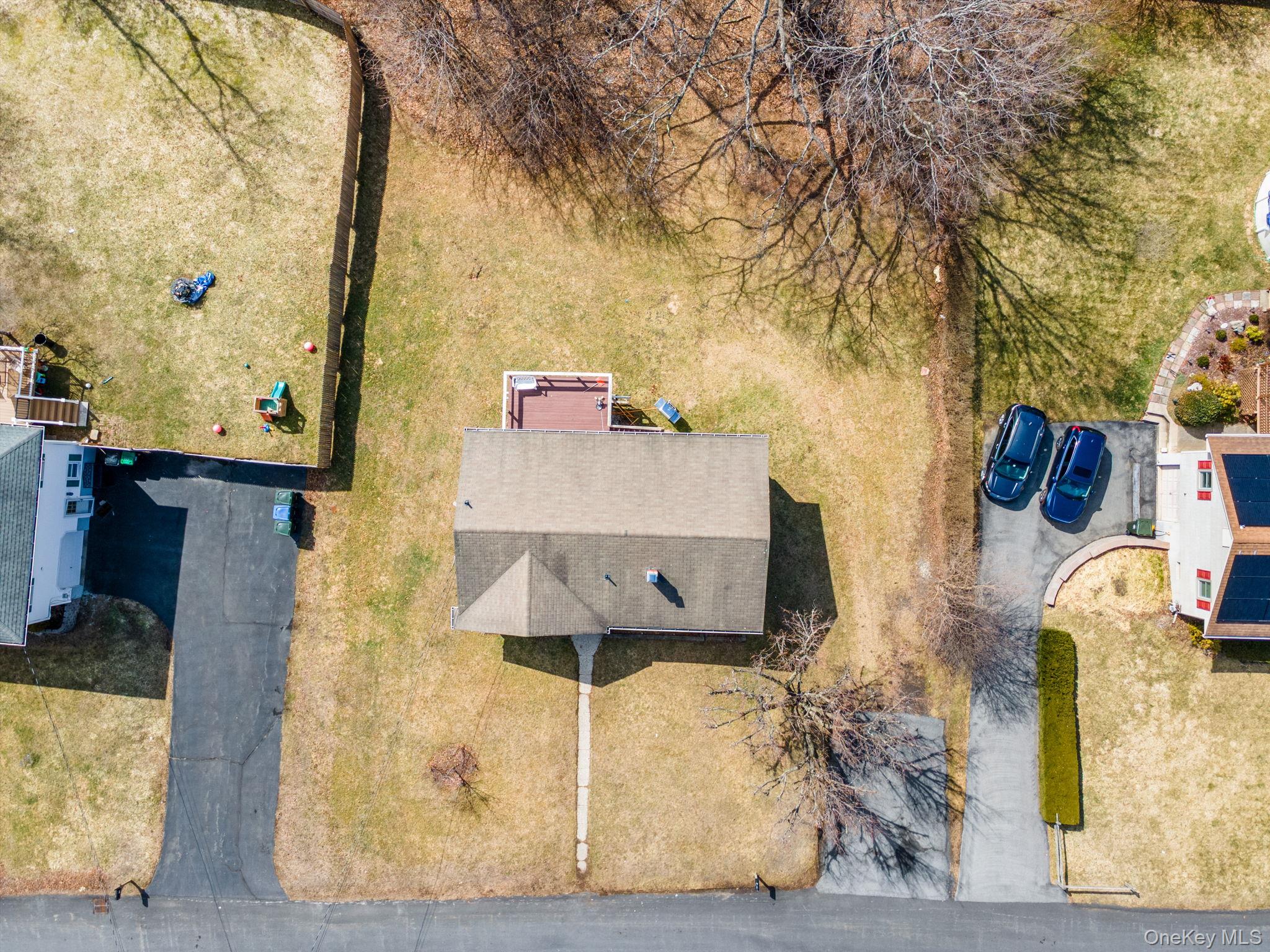 48 Loch Lomond Lane, Middletown, NY 10941