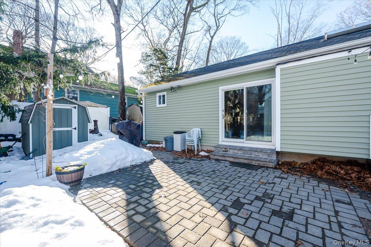 20 Honey Lane, Miller Place, NY 11764