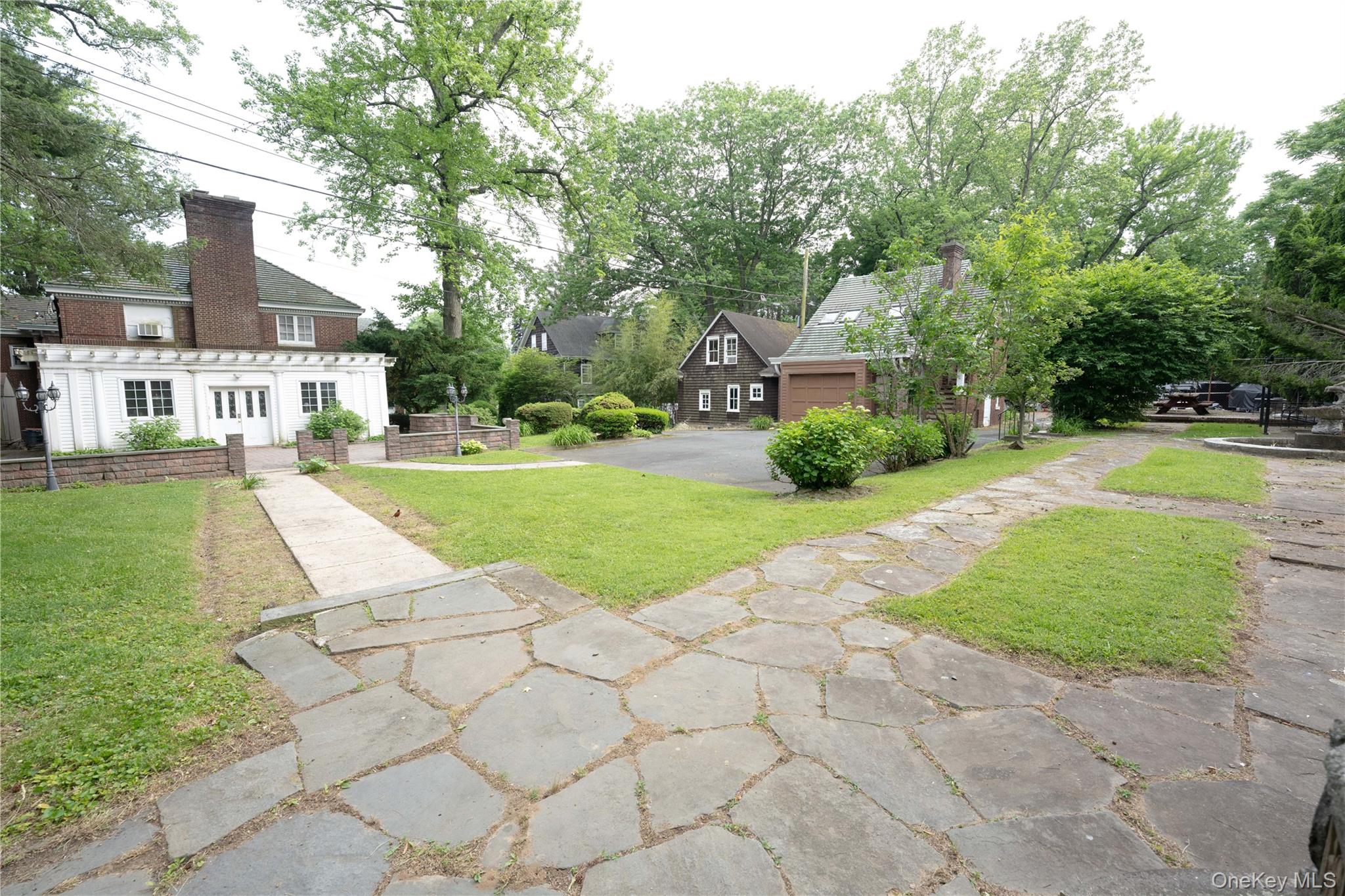 26 Overlook Circle, New Rochelle, NY 10804