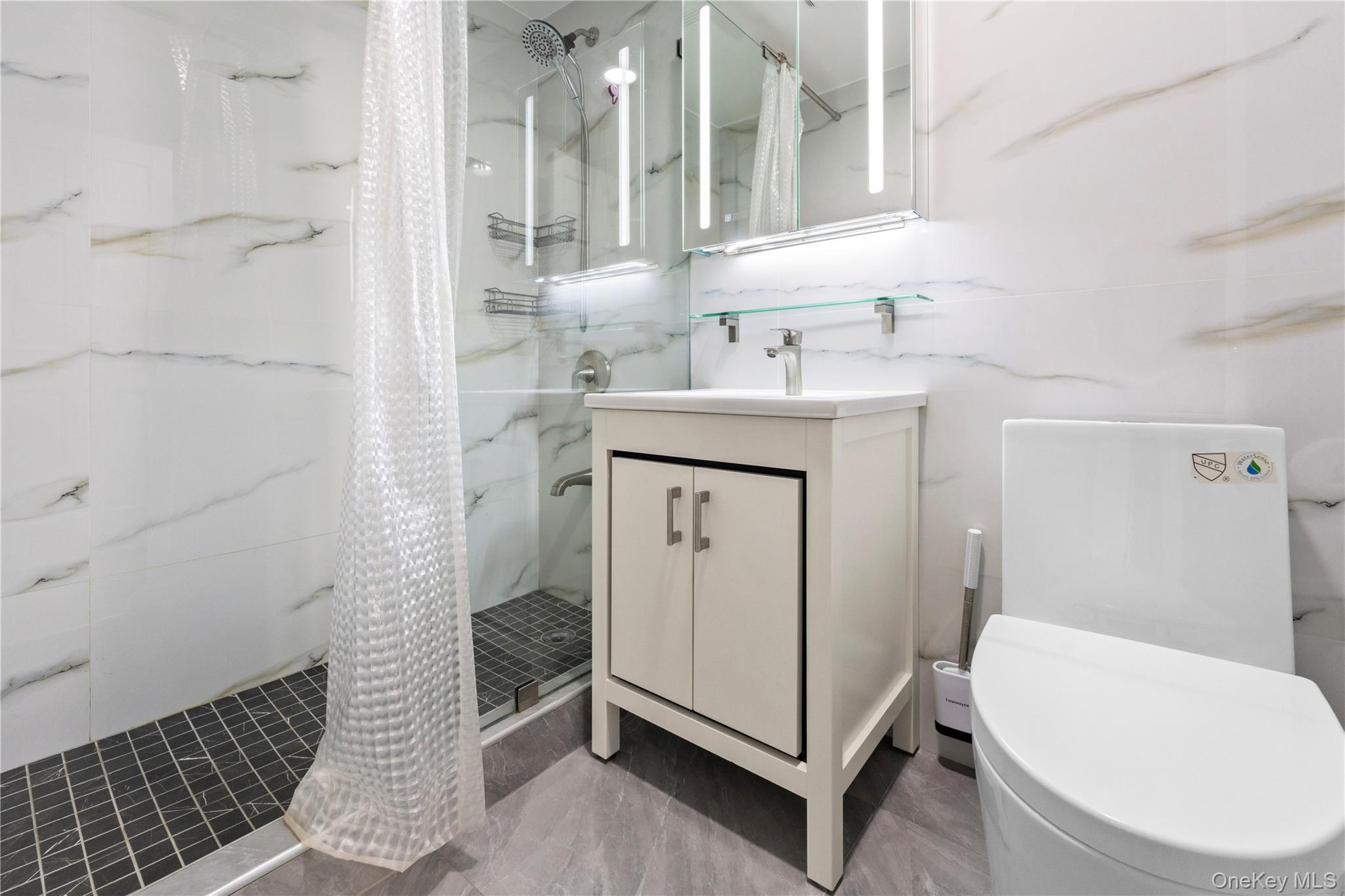 43-18 Main Street # 12/14A, Flushing, NY 11355