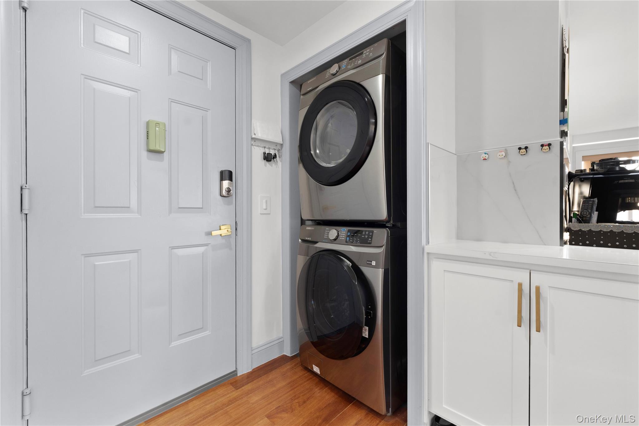 43-18 Main Street # 12/14A, Flushing, NY 11355