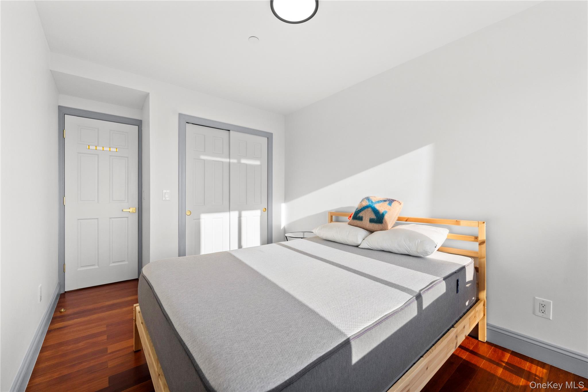 43-18 Main Street # 12/14A, Flushing, NY 11355