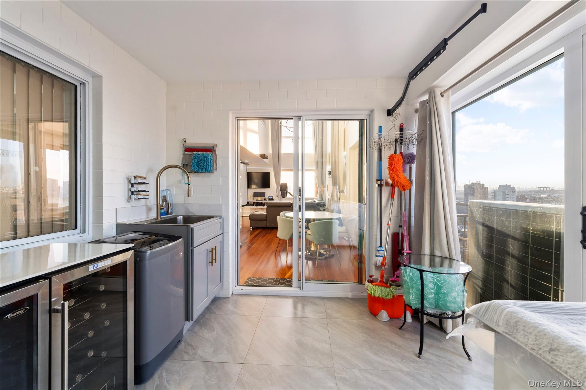 43-18 Main Street # 12/14A, Flushing, NY 11355