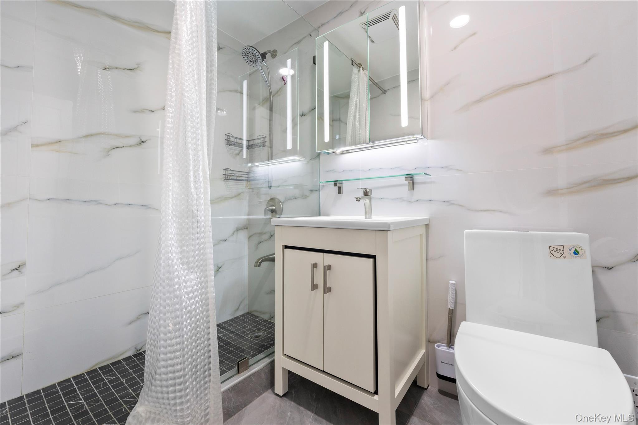 43-18 Main Street # 12/14A, Flushing, NY 11355