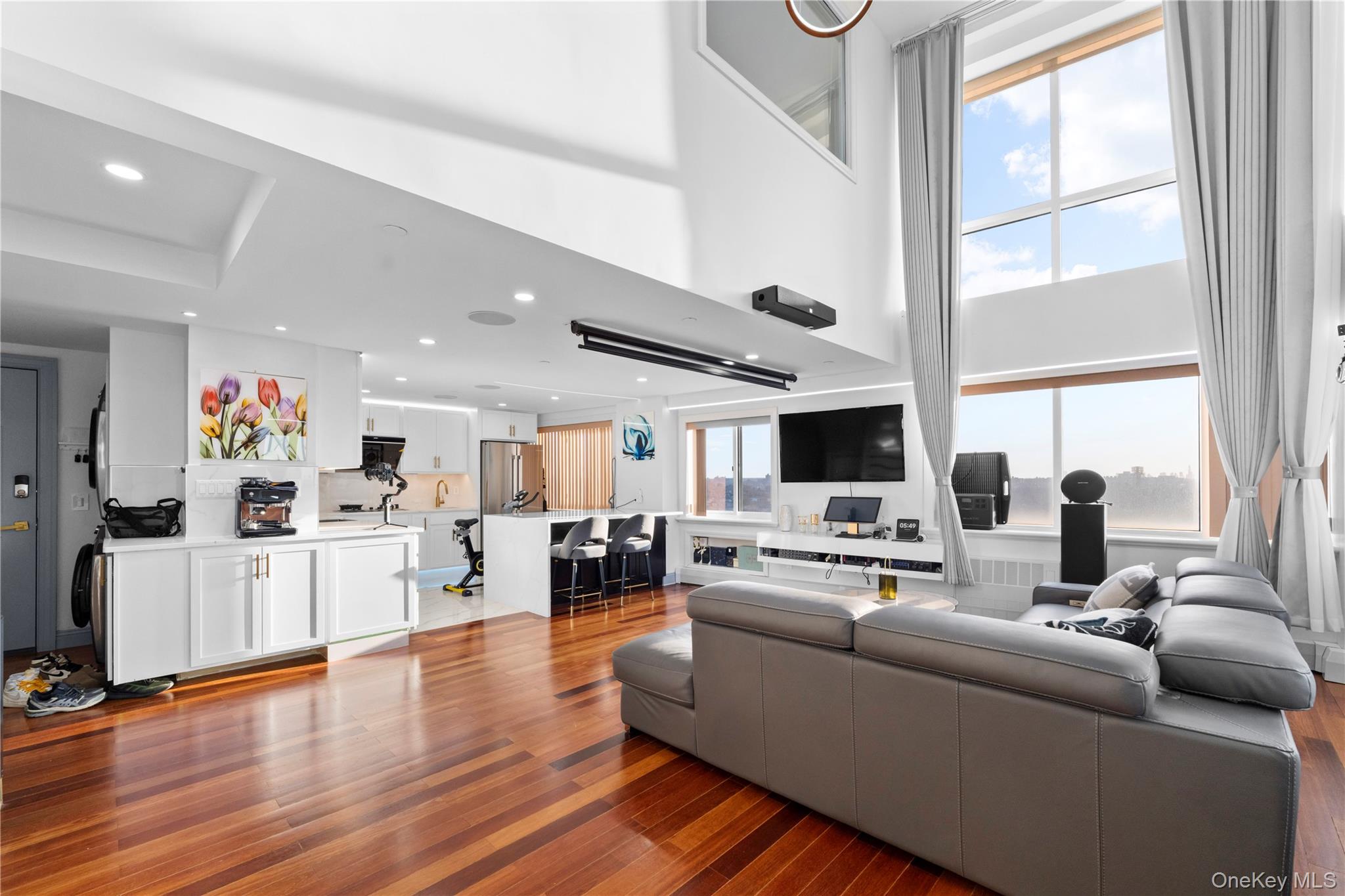 43-18 Main Street # 12/14A, Flushing, NY 11355