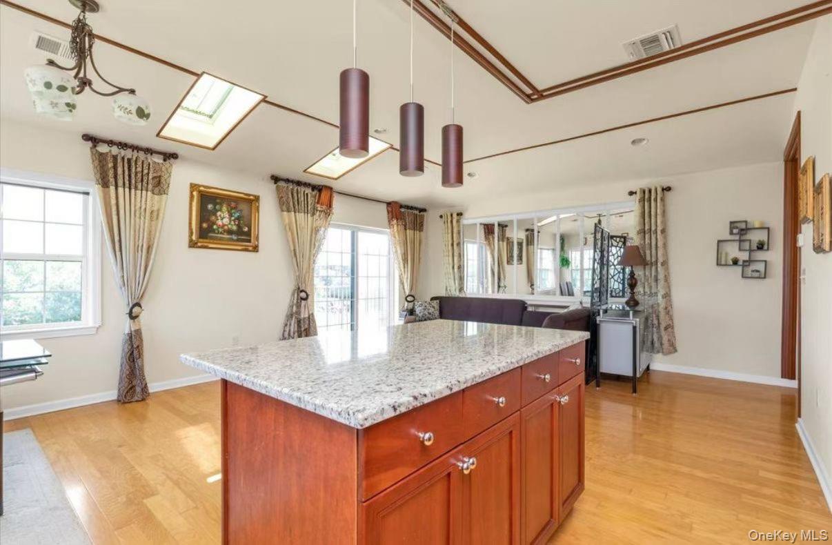 215 Constitution Place # 179, College Point, NY 11356