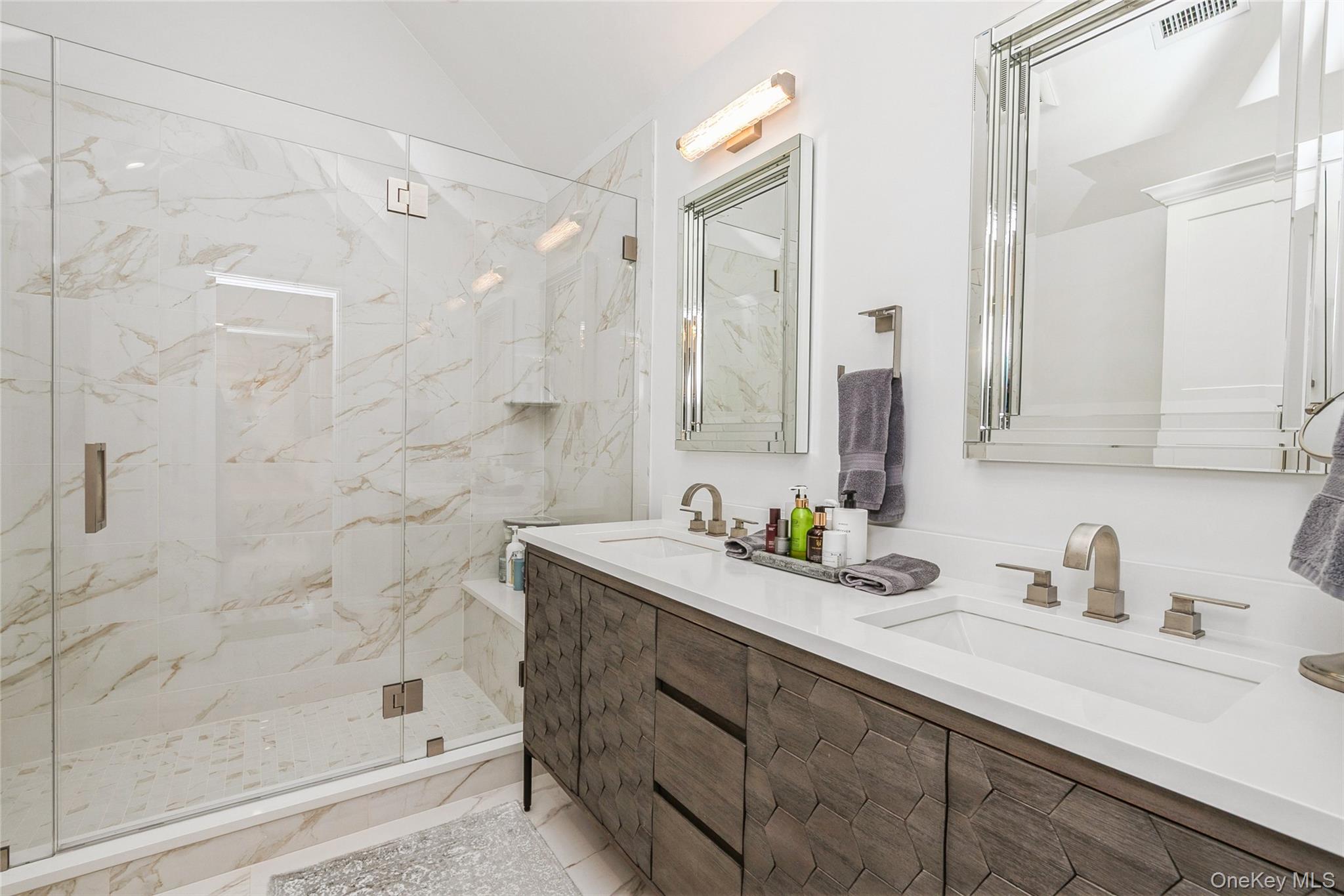 6 Valley Lane, Huntington, NY 11743