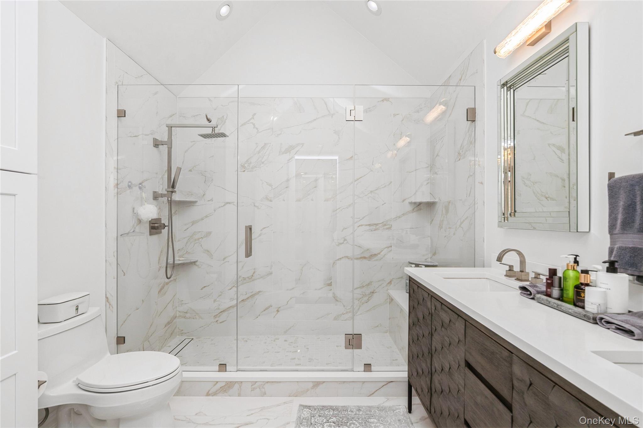 6 Valley Lane, Huntington, NY 11743